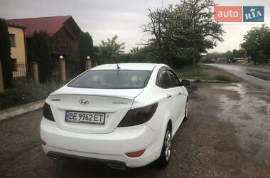 Седан Hyundai Accent 2013 в 