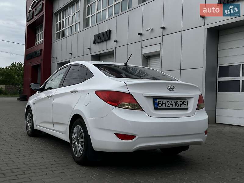 Седан Hyundai Accent 2011 в Одесі