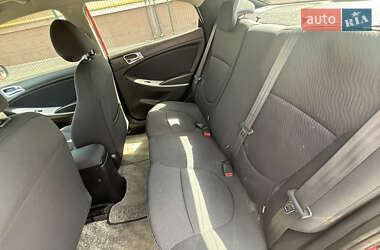 Седан Hyundai Accent 2012 в 