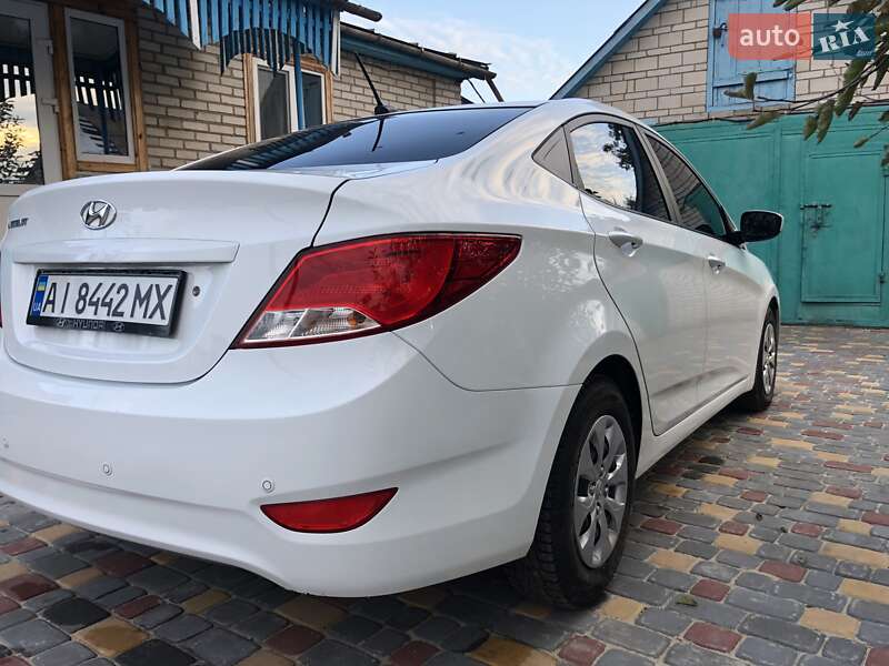 Седан Hyundai Accent 2016 в Гайсине