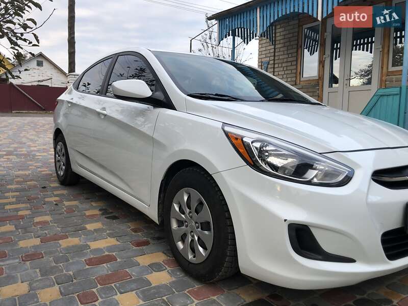 Седан Hyundai Accent 2016 в Гайсине