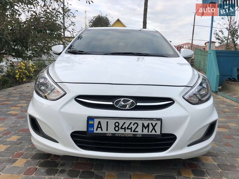 Седан Hyundai Accent 2016 в Гайсине