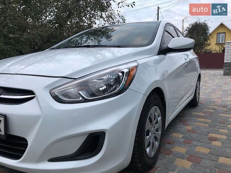 Седан Hyundai Accent 2016 в Гайсине