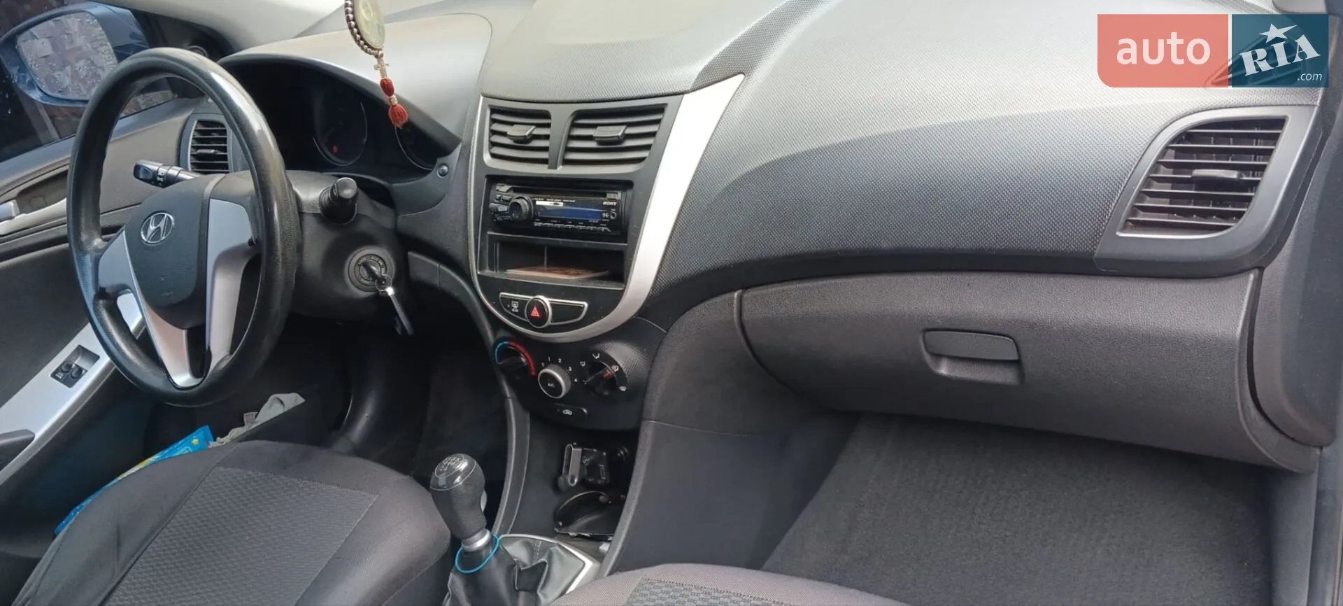 2011 Hyundai Accent - мініатюра 28