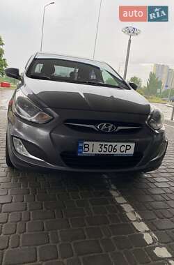 Седан Hyundai Accent 2011 в 