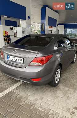 Седан Hyundai Accent 2011 в 