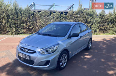 Hyundai Accent 2011 Hyundai Accent 2011