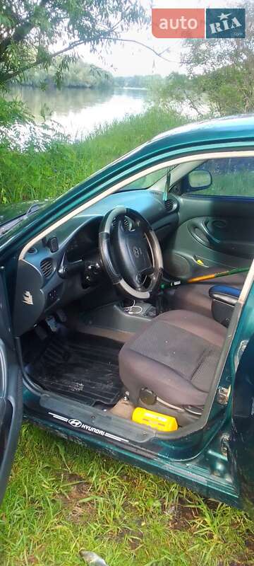 Лифтбек Hyundai Accent 1996 в Чернигове