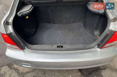 Ліфтбек Hyundai Accent 2000 в 