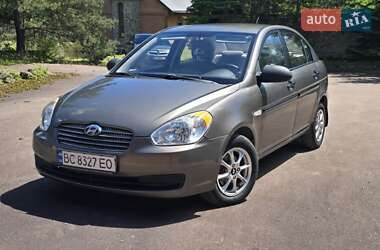 Hyundai Accent 2010 Hyundai Accent 2010