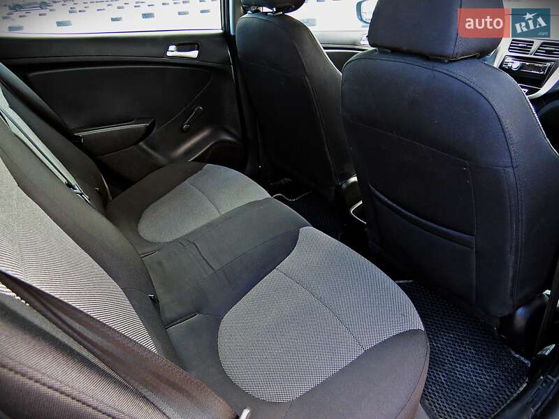 Седан Hyundai Accent 2011 в Черкасах