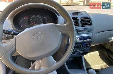 Седан Hyundai Accent 2005 в 