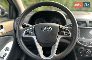 Седан Hyundai Accent 2013 в 