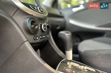 Седан Hyundai Accent 2013 в 