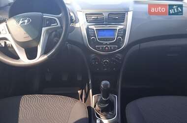 Седан Hyundai Accent 2012 в 