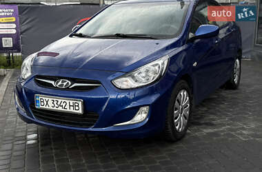 Hyundai Accent 2012