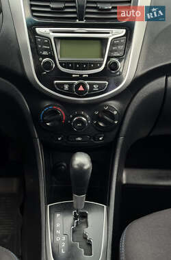 Седан Hyundai Accent 2012 в 