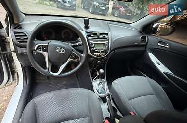 Седан Hyundai Accent 2011 в 
