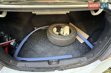 Седан Hyundai Accent 2011 в 