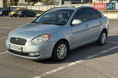 Седан Hyundai Accent 2008 в Киеве