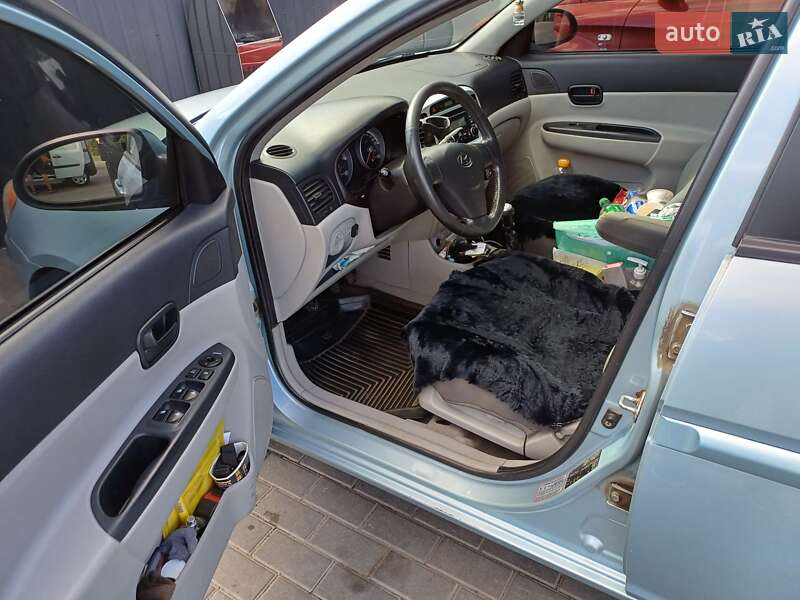 Седан Hyundai Accent 2008 в Києві
