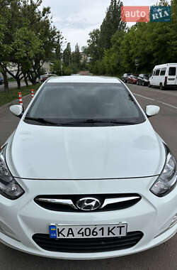 Седан Hyundai Accent 2012 в 