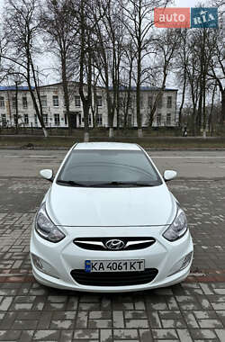 Седан Hyundai Accent 2012 в 