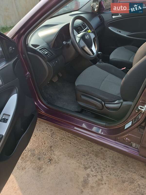 Седан Hyundai Accent 2011 в Чугуєві фото 7 Седан Hyundai Accent 2011 в Чугуєві