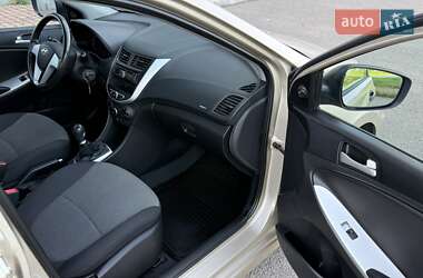 Седан Hyundai Accent 2011 в 