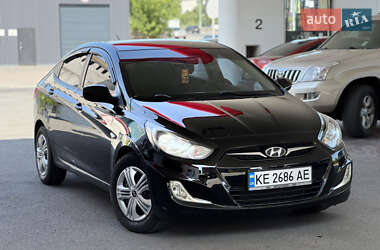 Hyundai Accent 2011