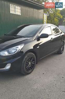 Седан Hyundai Accent 2013 в 