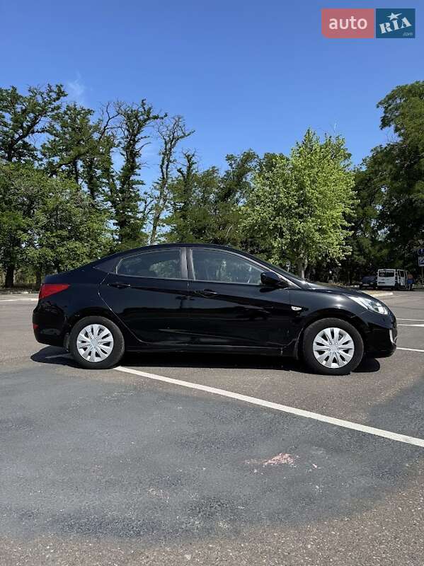 Седан Hyundai Accent 2011 в Николаеве фото 4 Седан Hyundai Accent 2011 в Николаеве