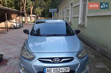 Седан Hyundai Accent 2012 в Киеве