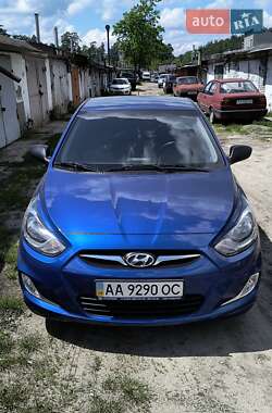Седан Hyundai Accent 2013 в Киеве