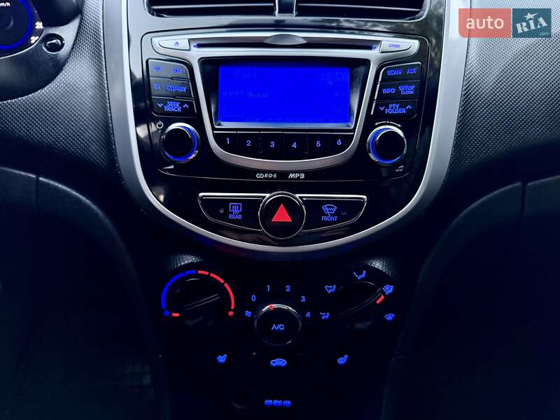 Седан Hyundai Accent 2012 в Одессе