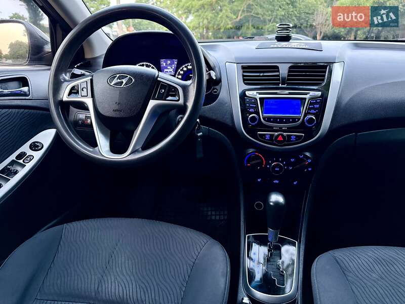 Седан Hyundai Accent 2012 в Одессе