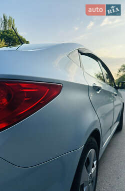 Седан Hyundai Accent 2012 в 