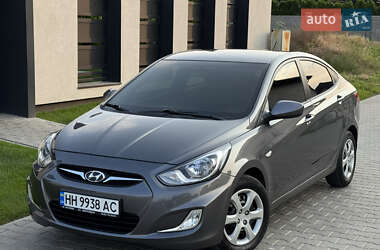 Седан Hyundai Accent 2012 в Одесі