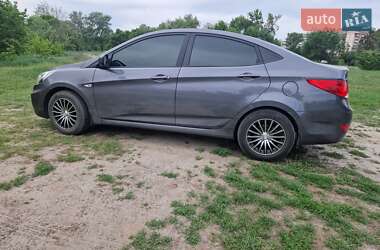Седан Hyundai Accent 2012 в Сумах