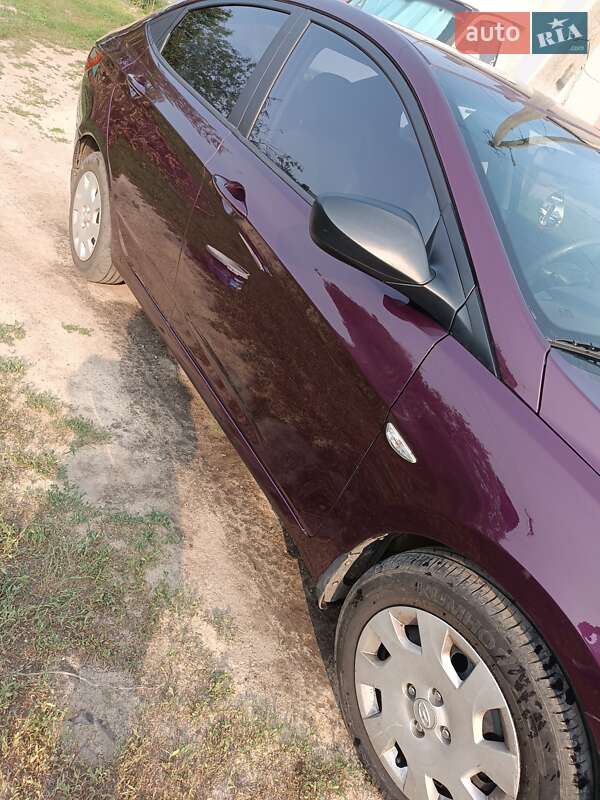 Седан Hyundai Accent 2011 в Чугуєві