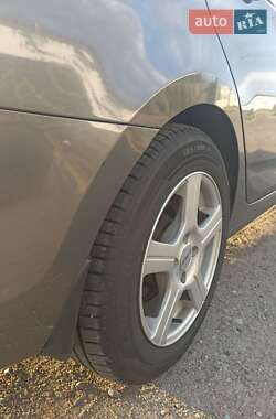 Седан Hyundai Accent 2013 в 