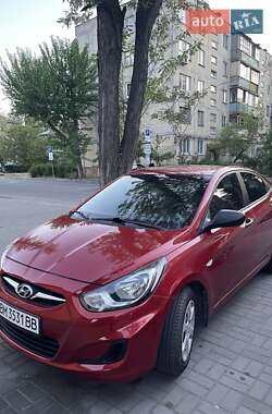 Седан Hyundai Accent 2013 в Дніпрі