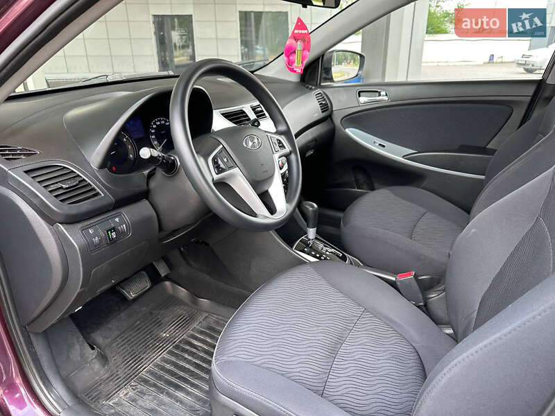 Седан Hyundai Accent 2011 в Дніпрі