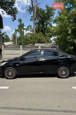 Седан Hyundai Accent 2014 в Ірпені