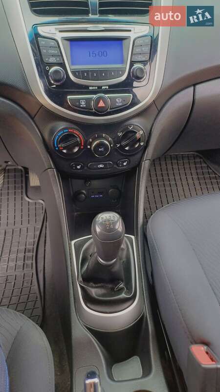 Седан Hyundai Accent 2012 в Киеве