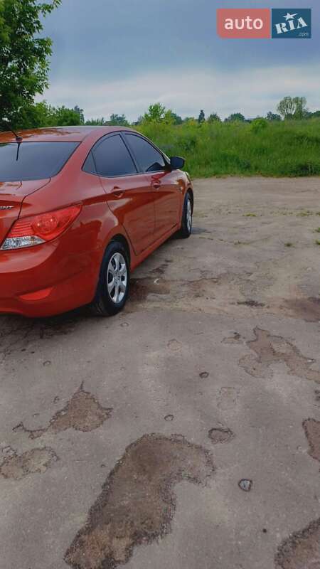 Седан Hyundai Accent 2012 в Киеве