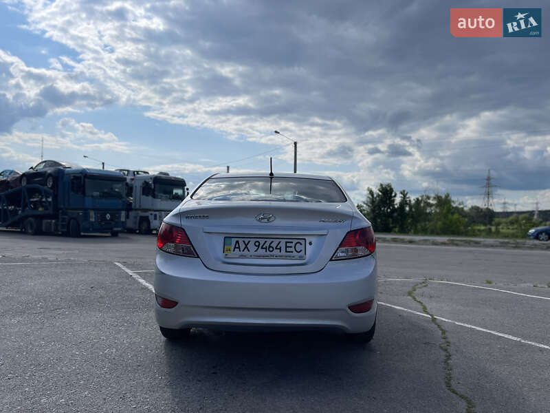 Седан Hyundai Accent 2013 в Харькове