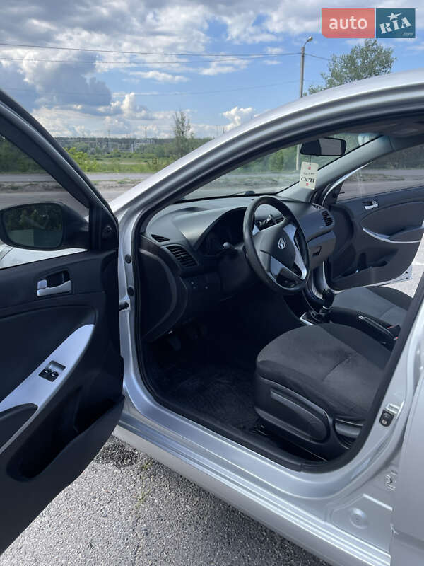 Седан Hyundai Accent 2013 в Харькове