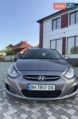 Хэтчбек Hyundai Accent 2017 в 