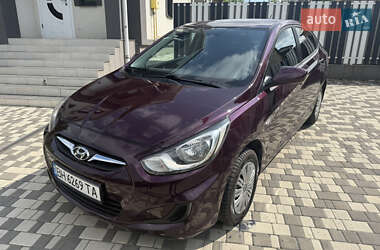 Седан Hyundai Accent 2011 в Києві